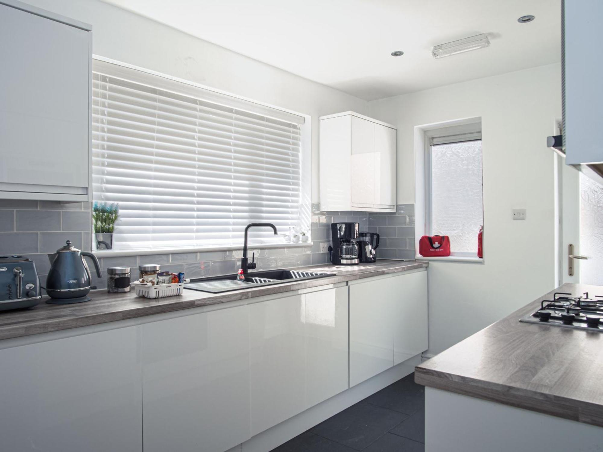 Luxe 5 Bed Bungalow In Snodland, Medway, Kent Exterior foto