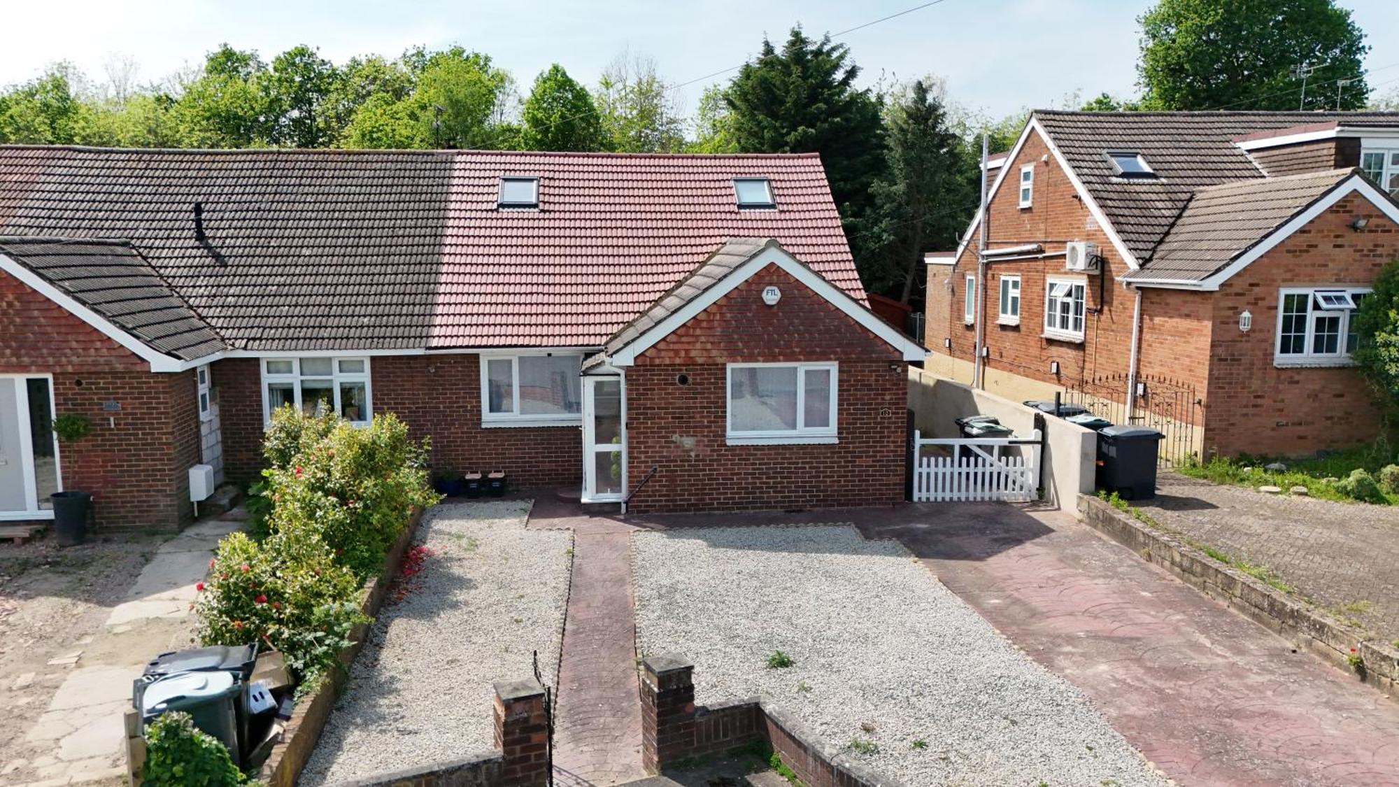 Luxe 5 Bed Bungalow In Snodland, Medway, Kent Exterior foto