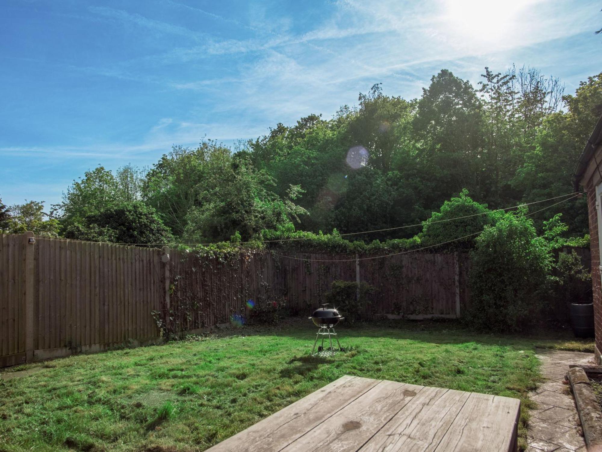 Luxe 5 Bed Bungalow In Snodland, Medway, Kent Exterior foto
